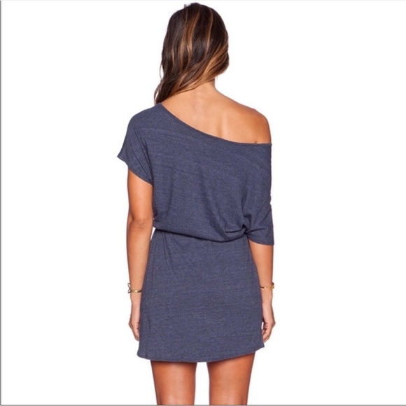 *GREEN* NWOT, Chaser, Women’s, asymmetrical on/off shoulder dress, hi-lo hem - Picture 3 of 8